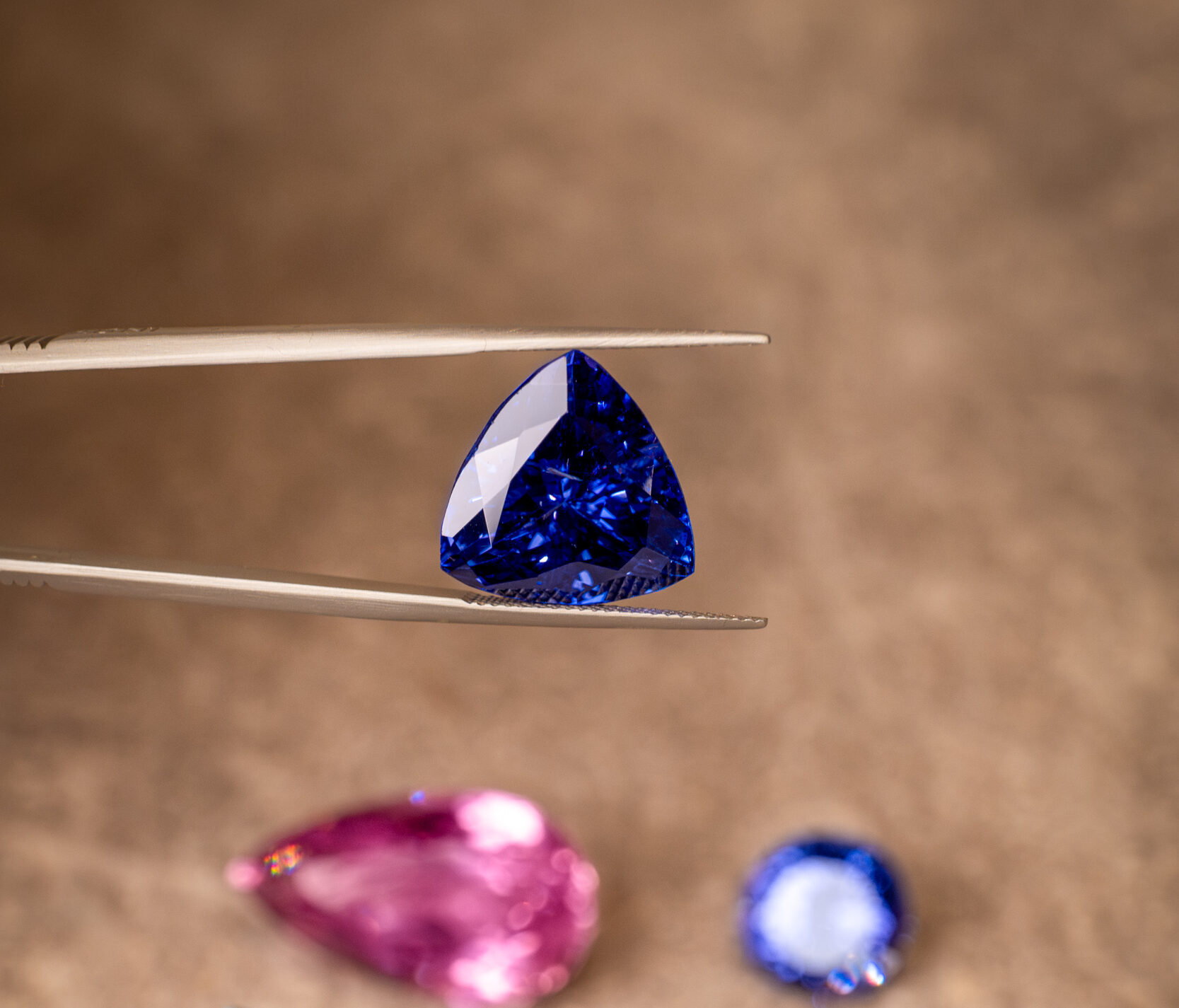 Valutazione di diamanti e pietre preziose